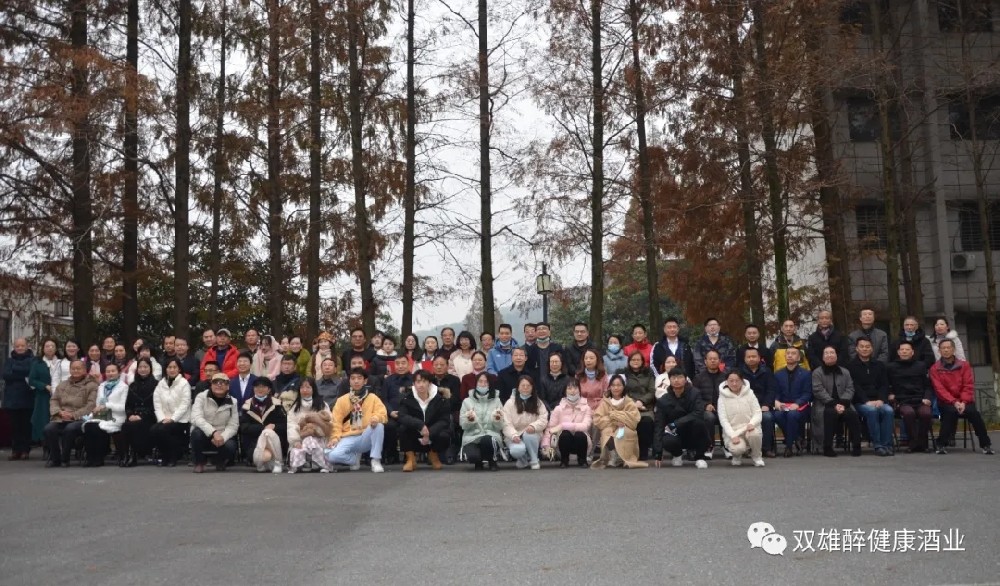 為文學大咖點贊，石花雙雄醉助力首屆“中國襄陽·峴山網(wǎng)絡文學獎”頒獎盛典