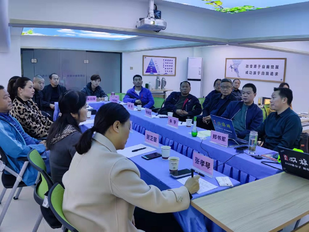 襄陽又將有一場盛大賽事！“雙雄醉杯”2021年襄陽市羽毛球聯(lián)賽暨“我要上省運(yùn)”選拔賽即將開賽！