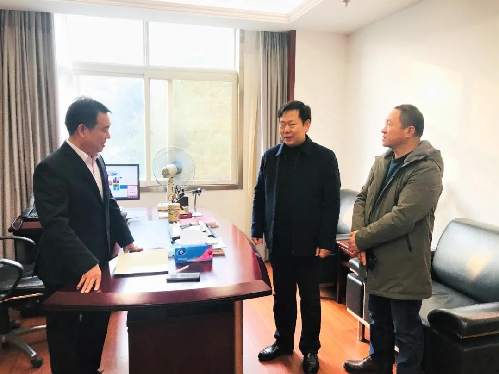 【雙雄醉贊助襄陽企業(yè)家暖心工程系列報(bào)道】張敏、王乃華總經(jīng)理收到暖心生日祝福