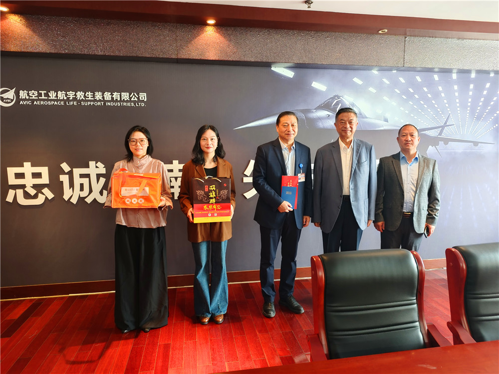 【雙雄醉贊助襄陽(yáng)企業(yè)家暖心工程系列報(bào)道】企業(yè)家王煒、陳徐平、蔣小燕等收到暖心生日祝福